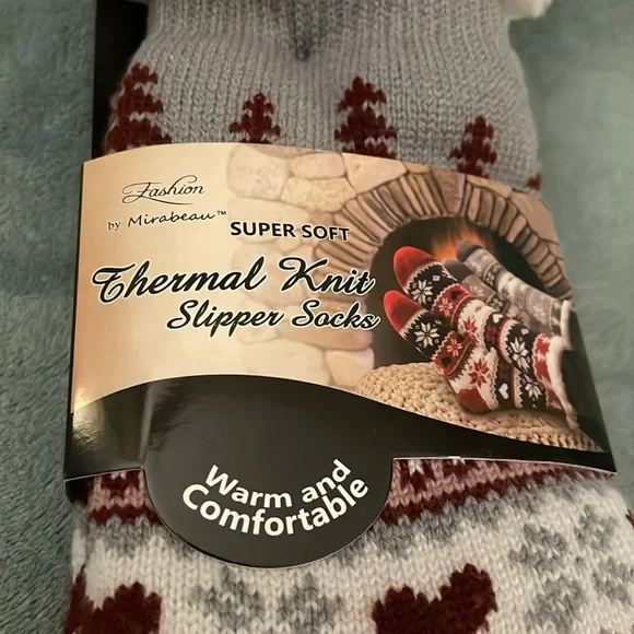 NWT MIRABEAU Cozy Gray and Red Thermal Knit Socks - Picture 2 of 4